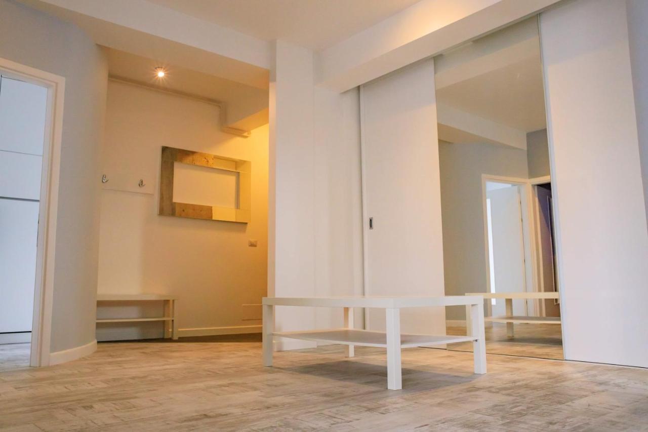 Appartement Central Bliss à Suceava Extérieur photo